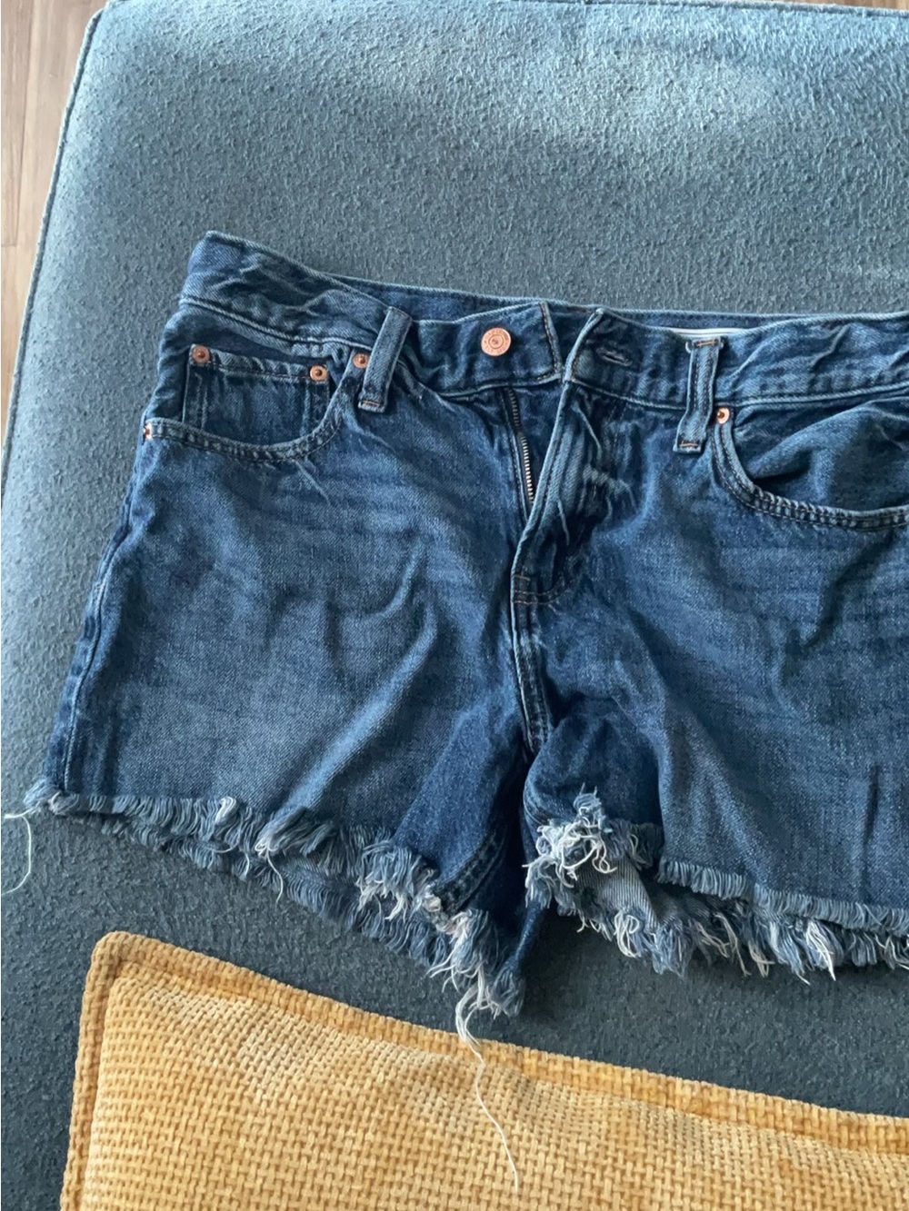 GAP Denim shorts size 6